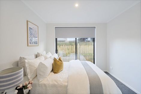 Photo of property in 5/5 Peachgrove Road, Te Atatu Peninsula, Auckland, 0610