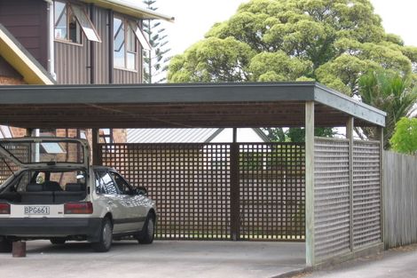 Photo of property in 73a Rimu Street, New Lynn, Auckland, 0600