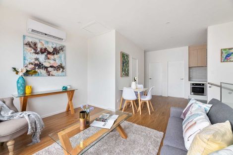 Photo of property in 2d Cadiz Place, Red Hill, Papakura, 2110