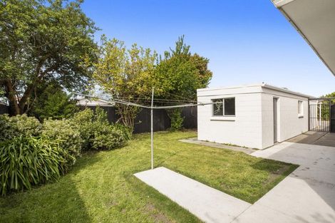 Photo of property in 2/21a Quinns Road, Shirley, Christchurch, 8013