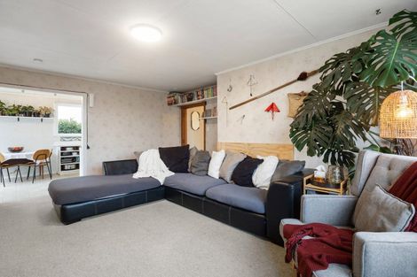 Photo of property in 21 Pollen Crescent, Melville, Hamilton, 3206