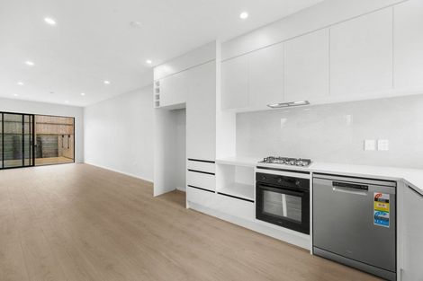 Photo of property in 4 Wild Flower Way, Karaka, Papakura, 2113