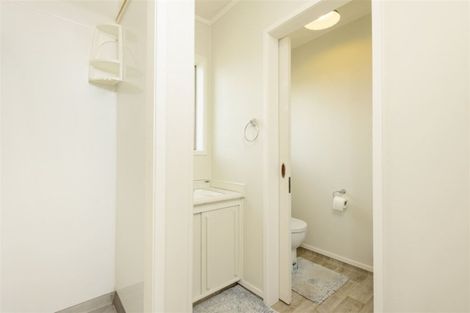 Photo of property in 335 Oceanbeach Road, Mount Maunganui, 3116