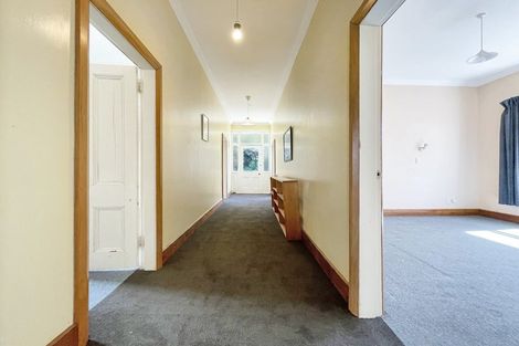 Photo of property in 123a Glenmore Street, Kelburn, Wellington, 6012