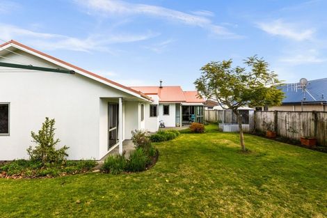 Photo of property in 32 Palmbrook Avenue, Havelock North, 4130