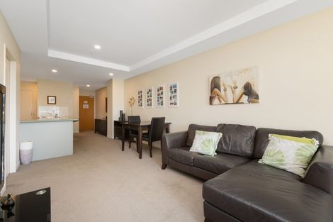 Photo of property in 12 Maunganui Road, Mount Maunganui, 3116