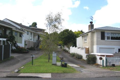 Photo of property in 1/47 Simon Ellice Drive, Bayview, Auckland, 0629