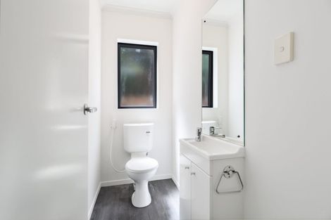 Photo of property in 24 Foundation Place, Glen Eden, Auckland, 0602