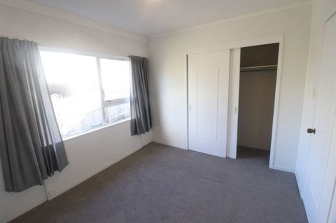 Photo of property in 52 Fruitvale Road, New Lynn, Auckland, 0600