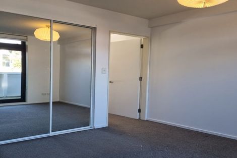Photo of property in Pirie Street Townhouses, 35u2 Pirie Street, Mount Victoria, Wellington, 6011