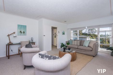 Photo of property in 23 Omega Street, Newlands, Wellington, 6037