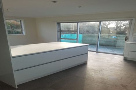 Photo of property in 66 Sherwood Avenue, Te Atatu South, Auckland, 0610