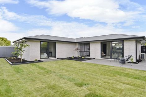 Photo of property in 1/23 Dunedin Street, Redwood, Christchurch, 8051