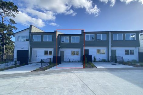 Photo of property in 39 Kaimai Avenue, Massey, Auckland, 0614