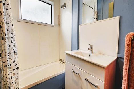 Photo of property in 12 Redwood Drive, Waipukurau, 4200