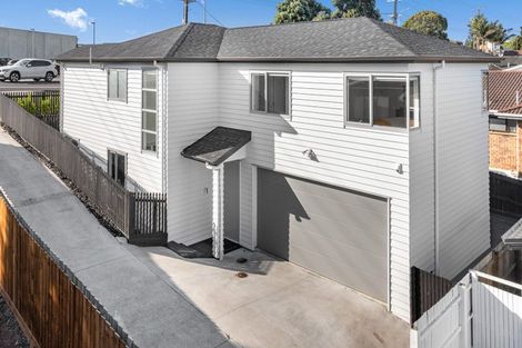 Photo of property in 245a Hobsonville Road, Hobsonville, Auckland, 0618