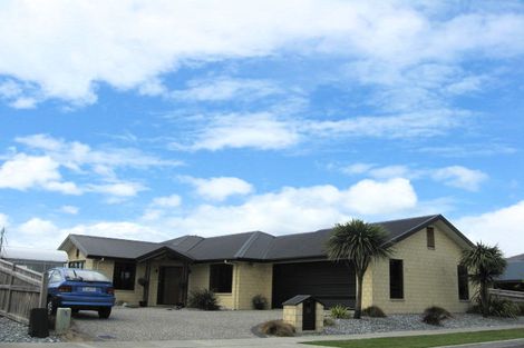 Photo of property in 30 Monaco View, Stoke, Nelson, 7011