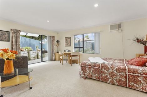 Photo of property in 3 San Pablo Way, Henderson, Auckland, 0612