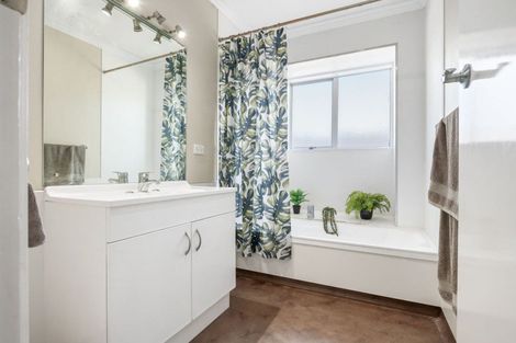 Photo of property in 27a Macdonald Road, Glenview, Hamilton, 3206