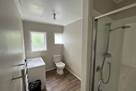 Photo of property in 60 Edmonton Road, Henderson, Auckland, 0612