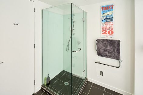 Photo of property in Portal Apartments, 6a/42 Cable Street, Te Aro, Wellington, 6011