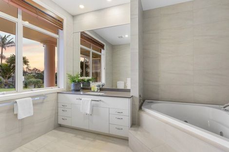 Photo of property in 84 Potts Road, Whitford, Howick, 2571