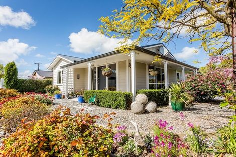 Photo of property in 2 Sam Meads Way, Greytown, 5712