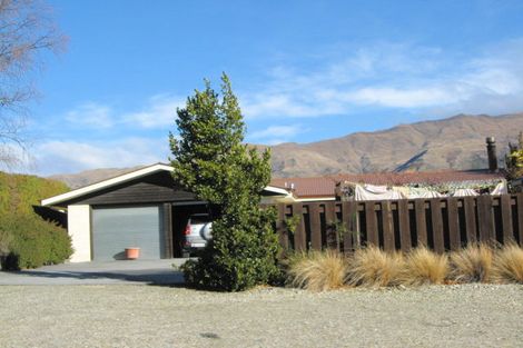 Photo of property in 136 Lismore Street, Wanaka, 9305