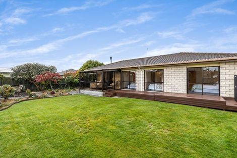 Photo of property in 81 Vivian Street, Burwood, Christchurch, 8083
