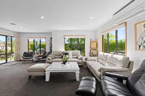 Photo of property in 20 Penruddock Rise, Westmorland, Christchurch, 8025