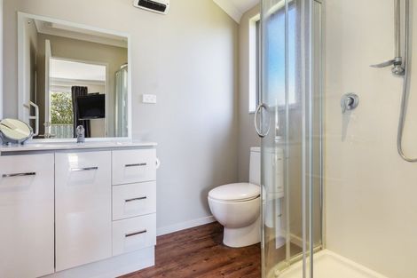 Photo of property in 64 Parekaawa Drive, Motuoapa, Turangi, 3382
