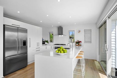 Photo of property in 16 Whitby Crescent, Mairangi Bay, Auckland, 0630