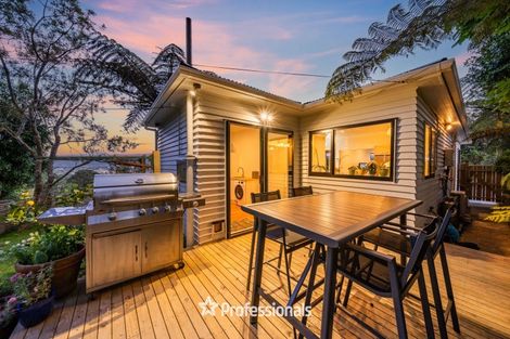 Photo of property in 24 Miromiro Road, Normandale, Lower Hutt, 5010