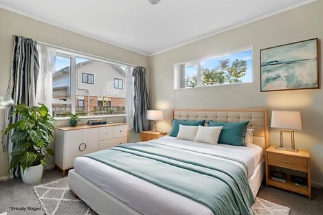 Photo of property in 49 Dungarvon Place, Clendon Park, Auckland, 2103
