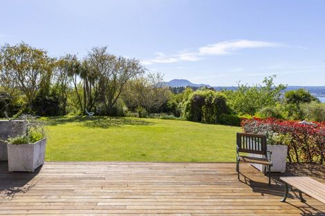 Photo of property in 14 Glen Mohr, Acacia Bay, Taupo, 3385