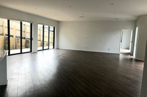 Photo of property in 55 Platinum Rise, Ranui, Auckland, 0612