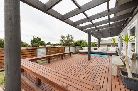 Photo of property in 39 Punga Street, Tangimoana, 4822