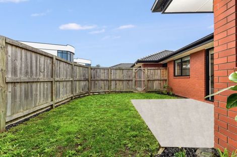 Photo of property in 5 Manawaroa Close, Grandview Heights, Hamilton, 3200