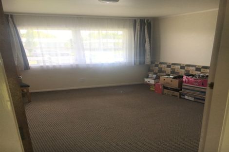 Photo of property in 1 Cotton Street, St Andrews, Hamilton, 3200