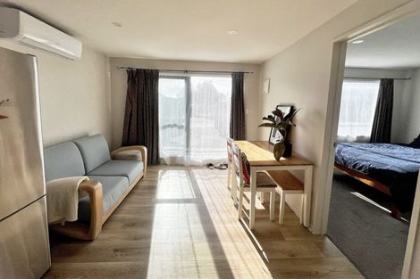 Photo of property in 8 Barbados Drive, Unsworth Heights, Auckland, 0632