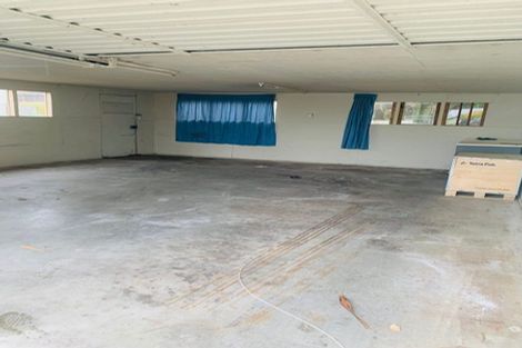 Photo of property in 37 Sharland Avenue, Manurewa, Auckland, 2102