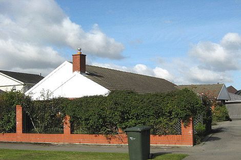 Photo of property in 24 Grahams Road, Ilam, Christchurch, 8041