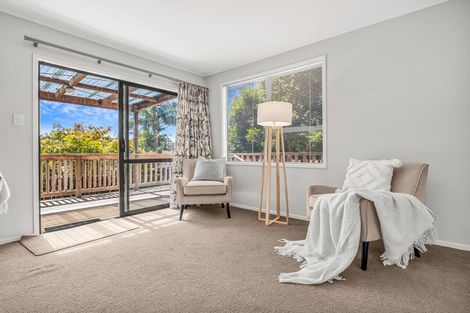 Photo of property in 7 Panzic Place, Glen Eden, Auckland, 0602