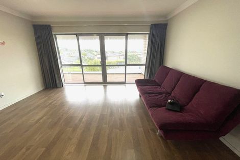 Photo of property in 105 Laurel Oak Drive, Schnapper Rock, Auckland, 0632