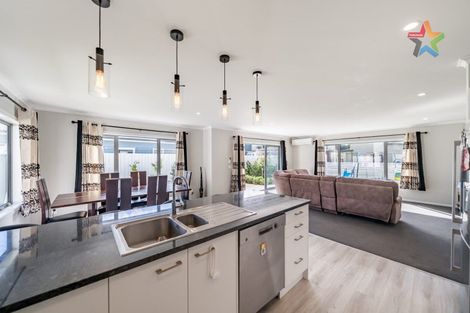 Photo of property in 2 Grovedale Square, Wainuiomata, Lower Hutt, 5014