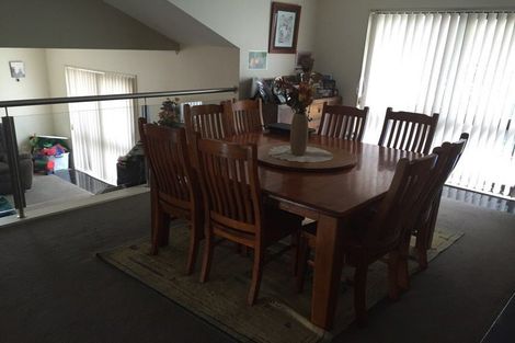 Photo of property in 150 Keri Vista Rise, Papakura, 2110