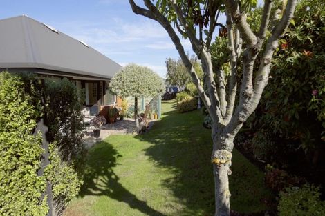 Photo of property in 472b Linwood Avenue, Woolston, Christchurch, 8062