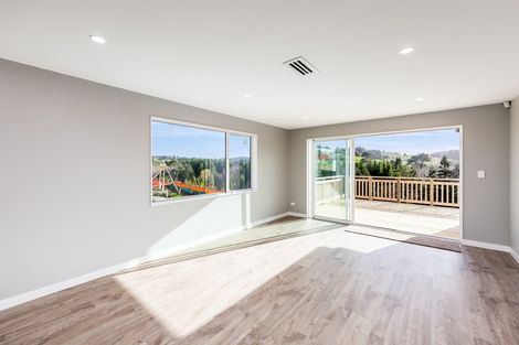 Photo of property in 125 Godfrey Drive, Orewa, 0931