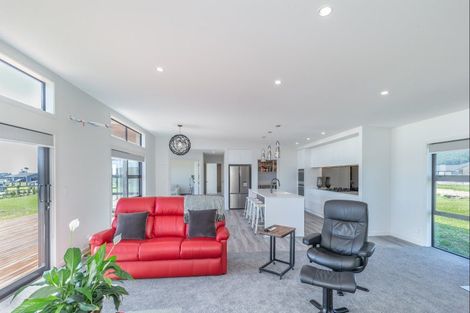 Photo of property in 26 Oriwa Lane, Levin, 5571