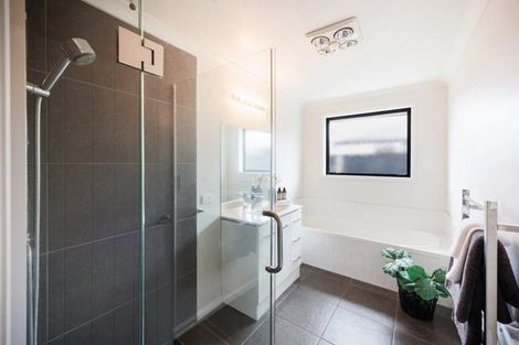 Photo of property in 22 Pegasus Place, Kelvin Grove, Palmerston North, 4414